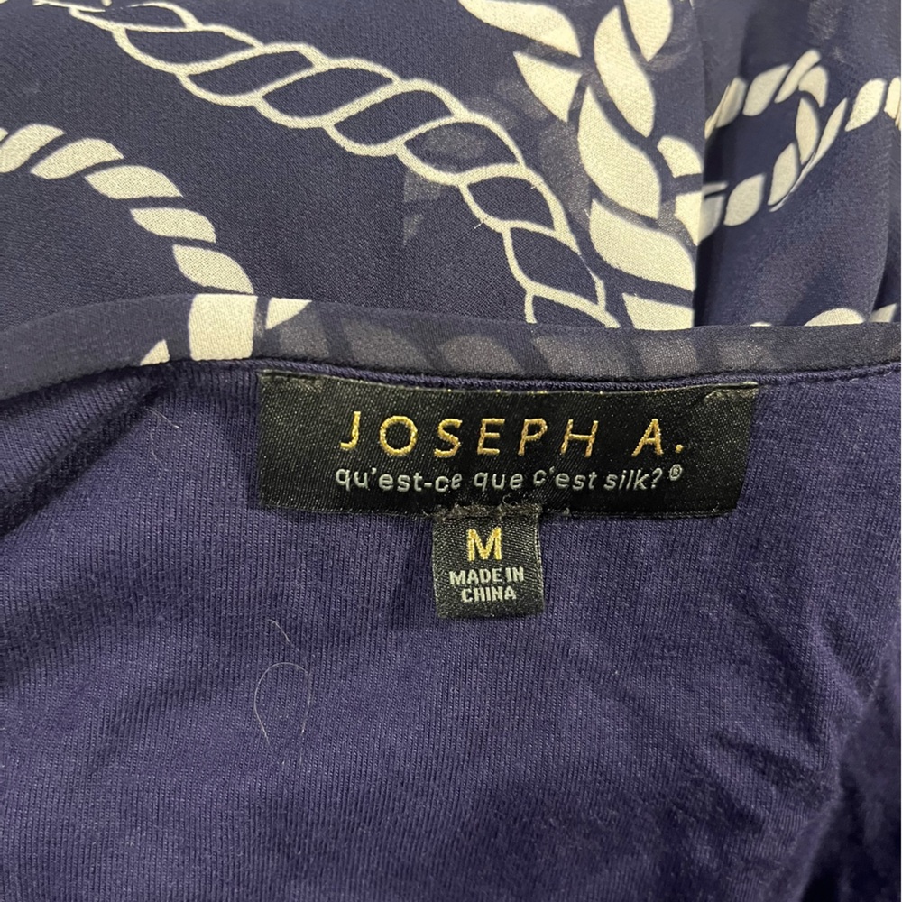 Joseph A unique, sheer dolman sleeve over tank blouse in navy blue size medium. - Picture 3 of 10